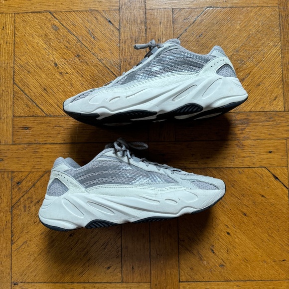 adidas Other - adidas Yeezy Boost 700 V2 Static